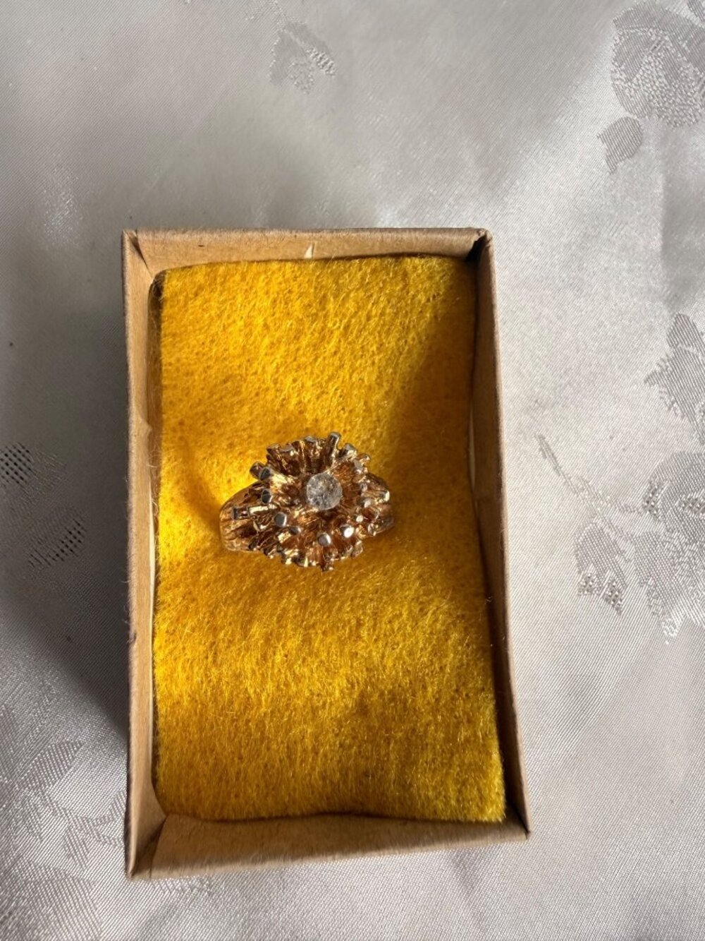Vintage Gold-Tone Statement Ring w/ Clear Center Stone - Flower textured design